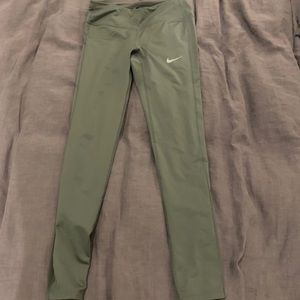 Nike dry fit leggings